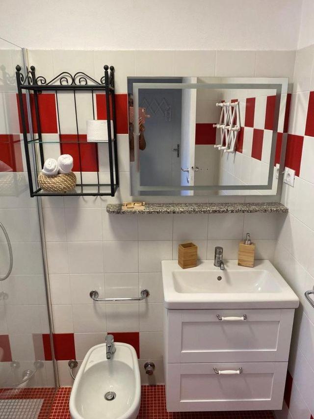 Zimmer Camere Sirolo Rum bild